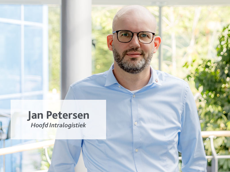 Portret van Jan Petersen, Hoofd Logistiek